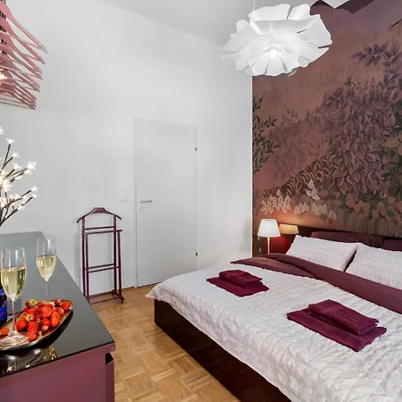 Schloss Eggenberg Appartement Graz